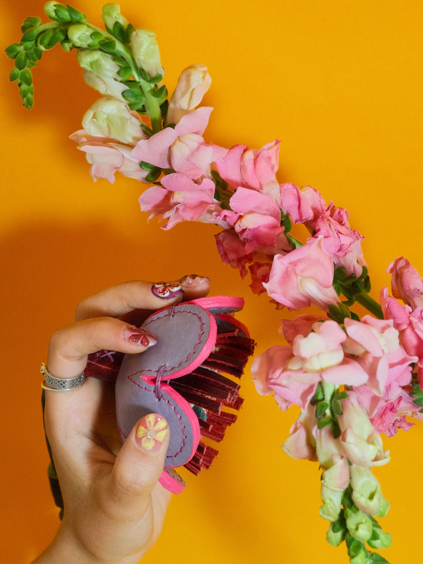 CAMPANA MORADA